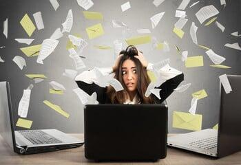 Travaillez-vous pour vos courriels ou pour vos clients? Travaillez-vous pour vos courriels ou pour vos clients?